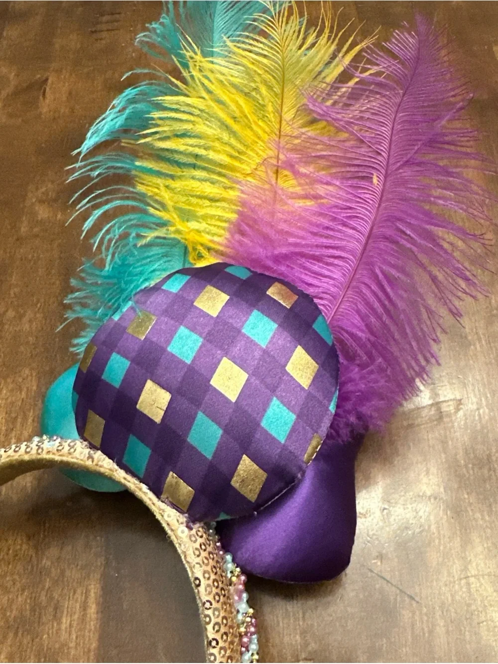 Disney Parks Exclusive MARDI GRAS Minnie Mouse Ears Headband Beads Feathers Bow